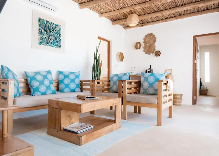 Zanbluu Beach Hotel