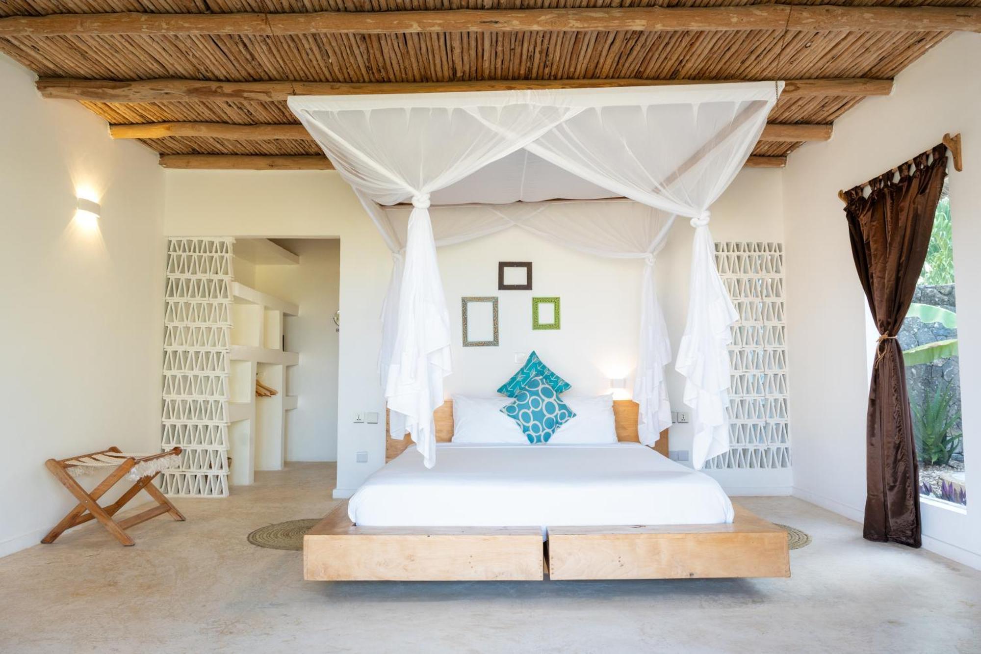 Zanbluu * Kiwengwa (Zanzibar)